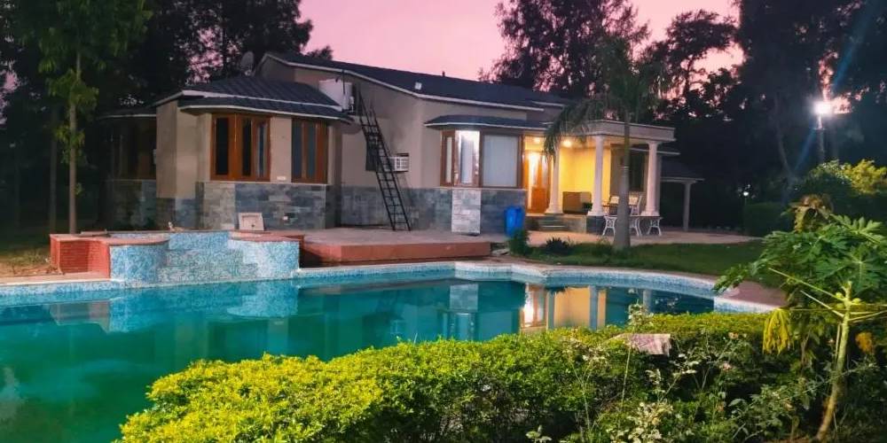 Farmhouse in Gurgaon for Party